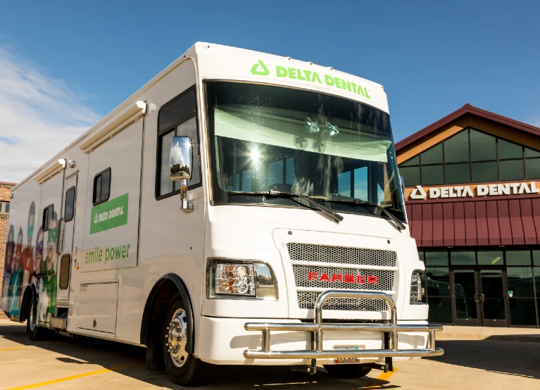 mobile dental clinic truck